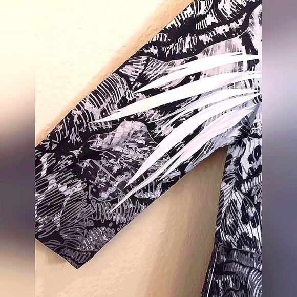 Boho Flowy Tunic Top Surplice Lace 2X Black White Business Casual Plus - Picture 4 of 11